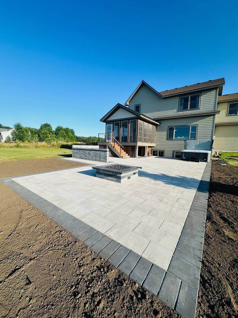 Paver Patio (2)